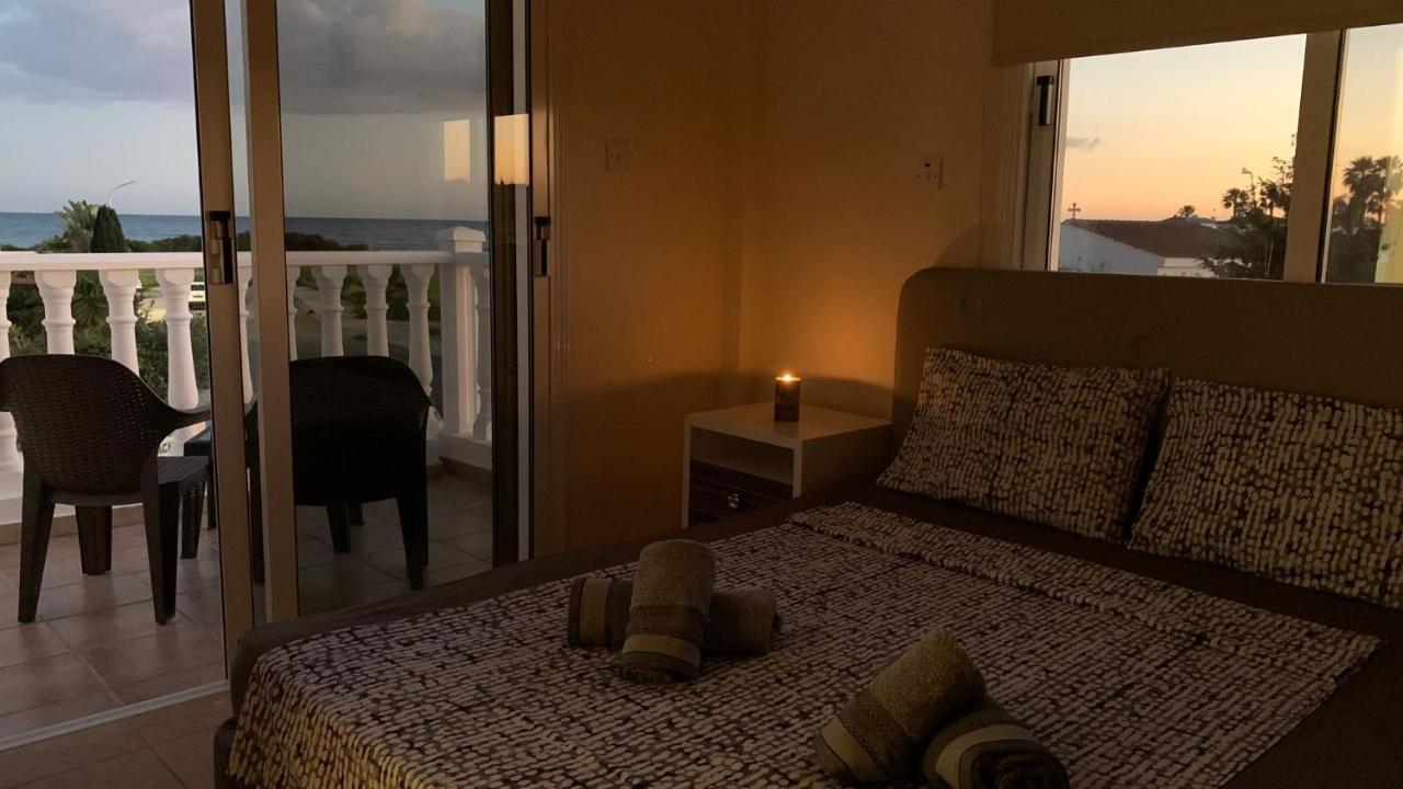 Moonlight Sea View Villa アヤナパ エクステリア 写真